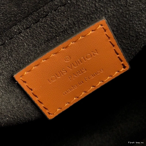 First bag ru Vuitton Spring Louis Mini（2019 Dauphine Show） 0708